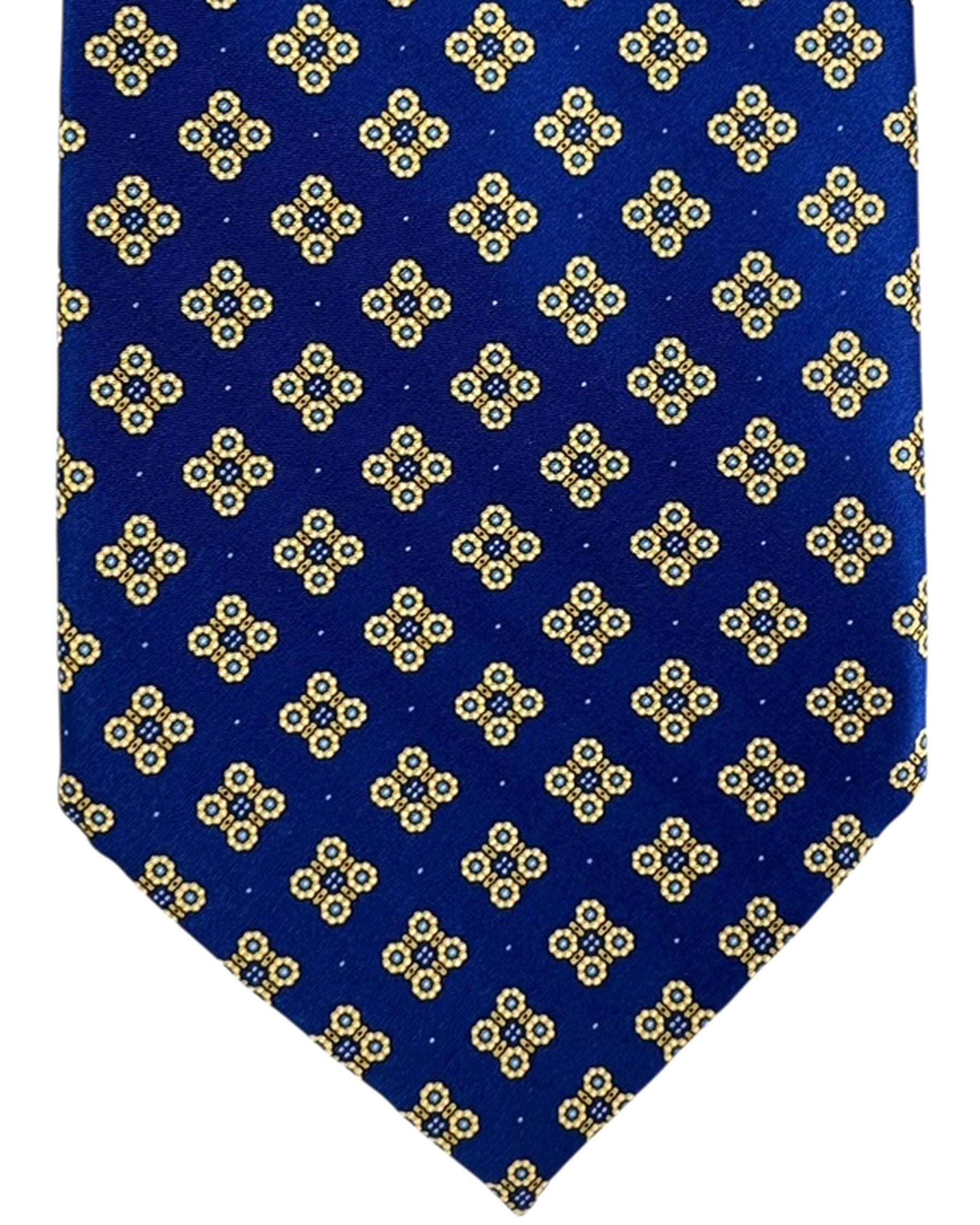 Tie