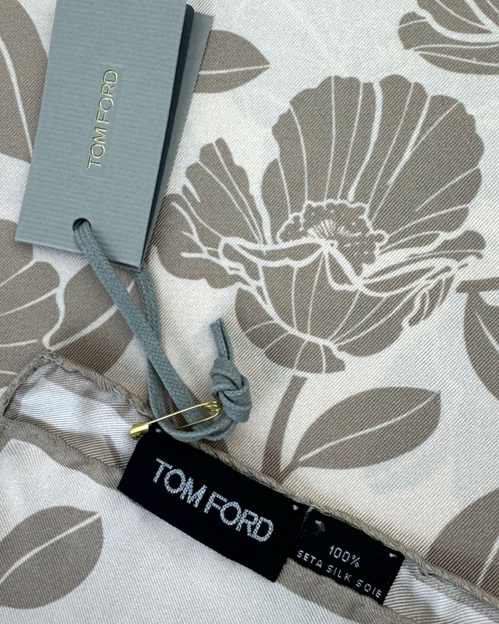 Tom Ford Silk Pocket Square Gray Floral